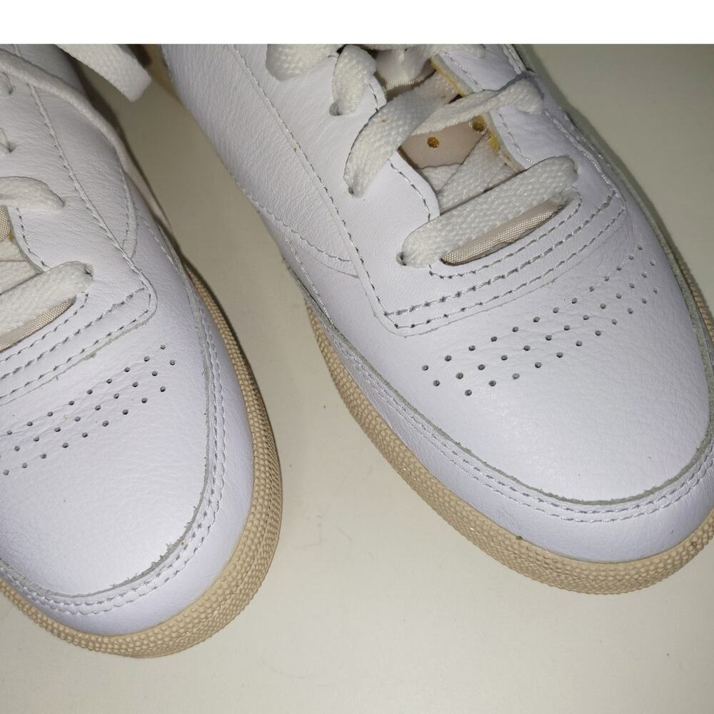 Reebok Womens Club C 85 Vintage Shoes White/Chalk/Infused Lilac GY9739 Sneaker 9 - Picture 3 of 7